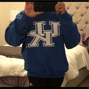 Cute University of Kentucky (UK) crewneck!